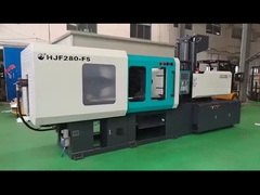 Machine de moulage par injection à faible volume de 530 tonnes / machine de moulage en plastique pour l'installation de tuyaux en PVC