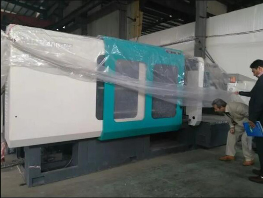 Machine de bâti de moulage par injection du certificat 400ton 4000kn de la CE pour le panier en plastique de seau d'eau de tapis