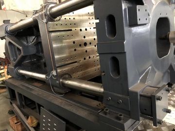 Machine de fabrication en plastique de machine de moulage par injection 400 tonnes pour le bassin
